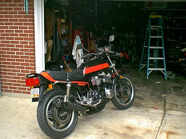 Jon Gracey's Honda CB900F