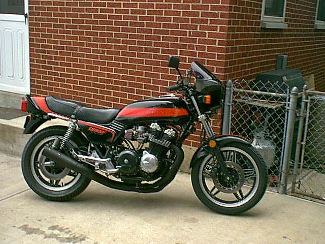 Jon Gracey's Honda CB900F