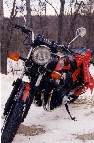 Matt Onyon's 1982 Honda CB900F Photo #3
