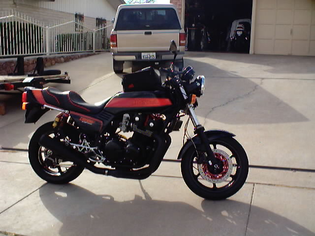 Richard Ramos' 1981 Honda CB900F Photo #3