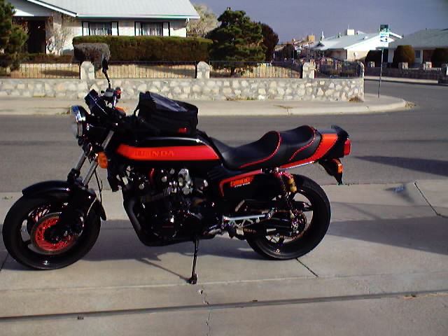 Richard Ramos' 1981 Honda CB900F Photo #7